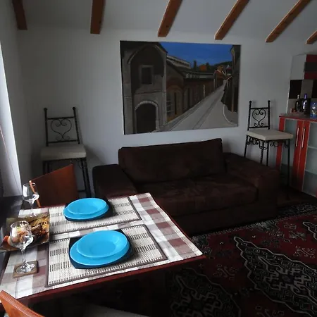 Apartments Sarajevo דירה *